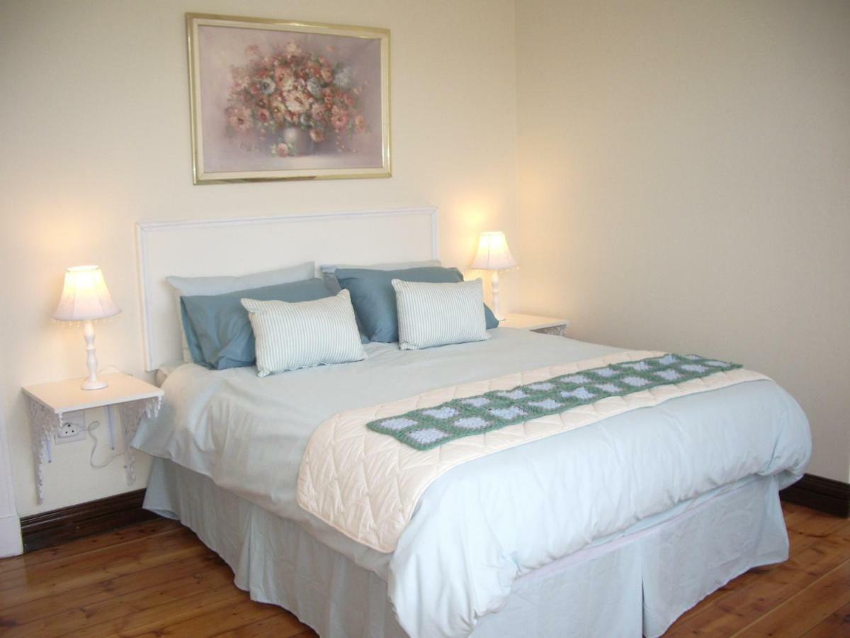 Dee'S Bnb Pretoria-Noord Extérieur photo