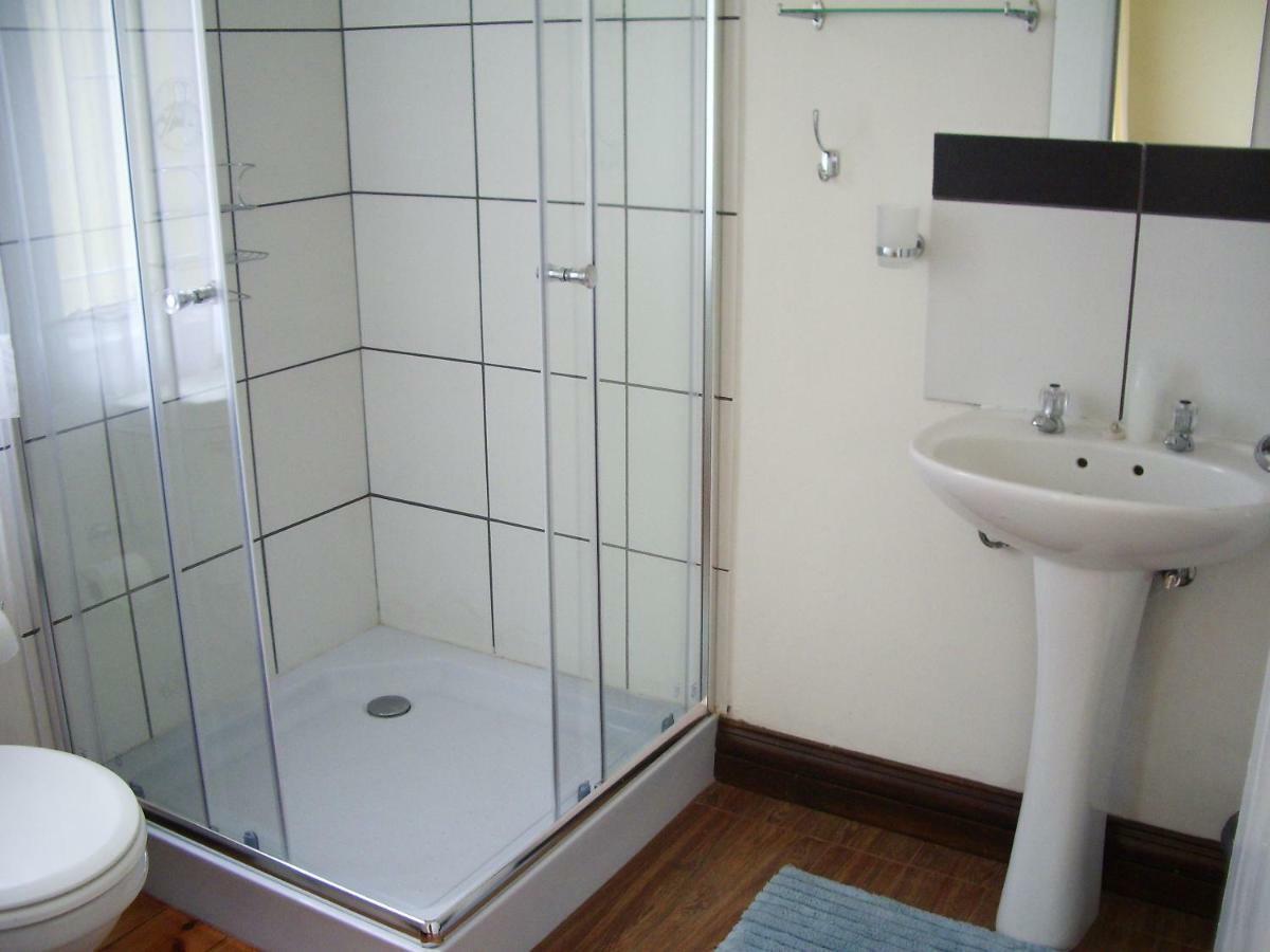 Dee'S Bnb Pretoria-Noord Extérieur photo