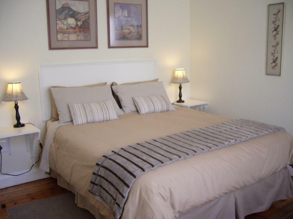 Dee'S Bnb Pretoria-Noord Extérieur photo